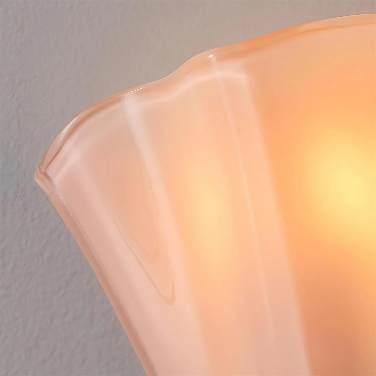
Musa Hand-Blown Glass Wall Lamp